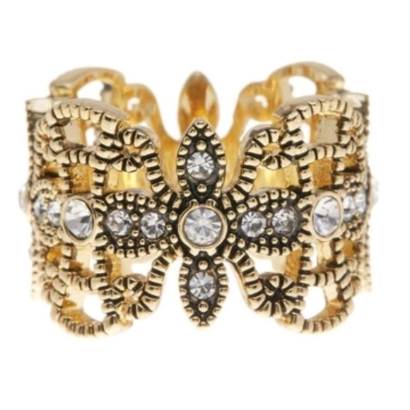 Nordstrom Jewelry - Gold Plated Floral Ring with Rhinestones Flower‎ Statement Band Jewelry Size 7.5
